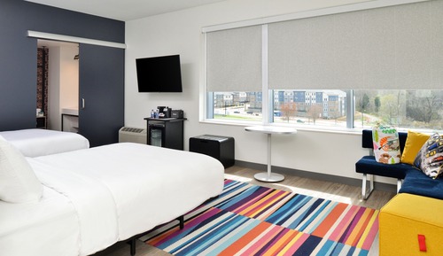 Room, 2 Queen Beds (Savvy)