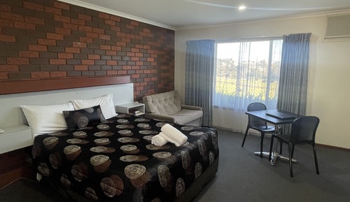 Queen Room