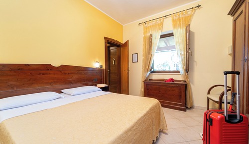 Family Room, 2 Bedrooms