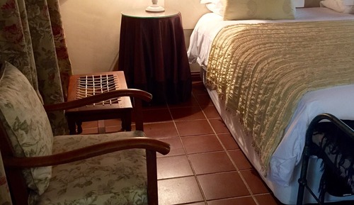 House (The Coach House)