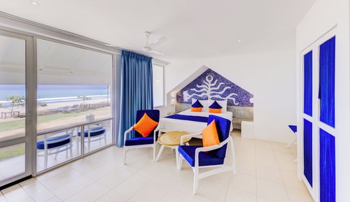 Beach Chalet Twin