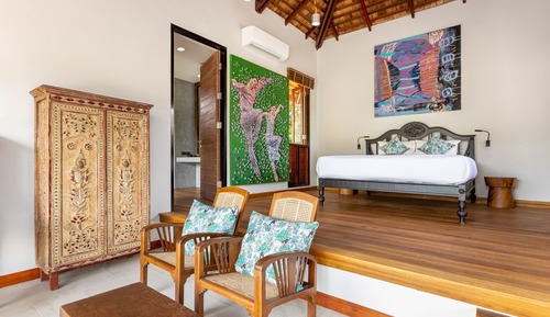 HIDEAWAY JACUZZI VILLA-PASAI
