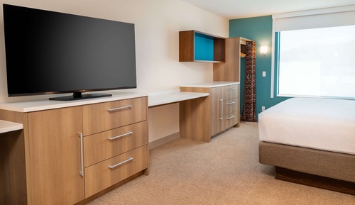 Studio, 2 Queen Beds, Accessible, Bathtub