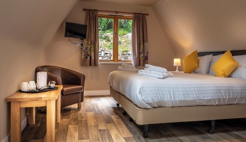 Twin Room, 1 Bedroom (Primrose)