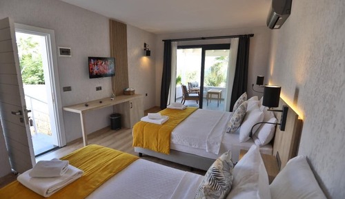 Sea View Suite