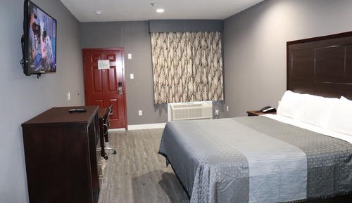 Standard Room, 1 King Bed, Non Smoking