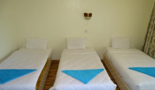 Comfort Triple Room