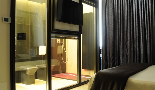 Deluxe Double Room Single Use, 1 Queen Bed