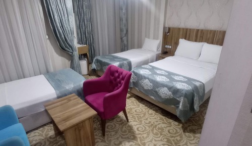 Comfort Room, Multiple Beds