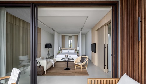 Room, 1 King Bed, Garden View