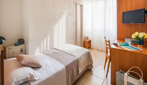 Standard Triple Room, Balcony, Sea View
