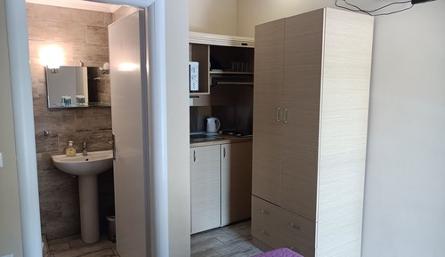 Double Bed Budget Studio