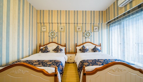 Design Twin Room