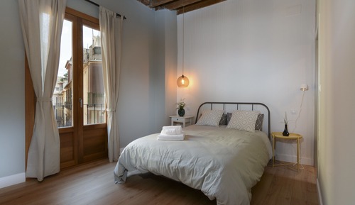 Romantic Double Room, 1 Double Bed, Private Bathroom, City View