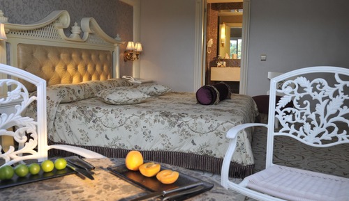 Villa Deluxe