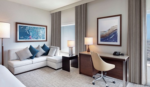 Room, 1 King Bed, Corner (Port/Coronado View)