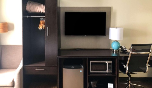 Room, 2 Queen Beds, Accessible, Non Smoking