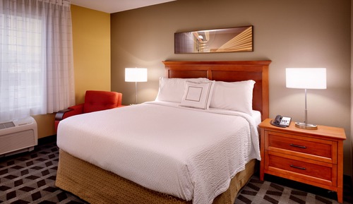 Studio, 1 Queen Bed (Hearing Accessible)