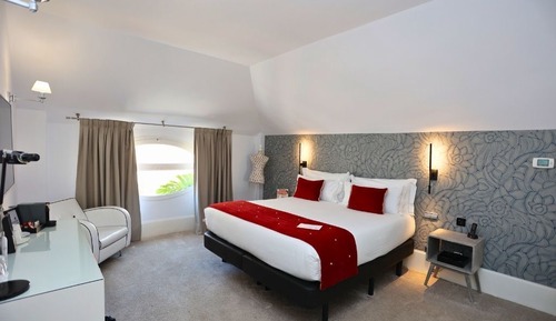Executive Room