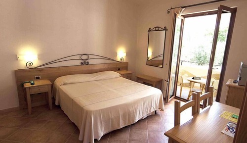 Double Room, Mountainside (Prestige Cala Sisine Matrimoniale)