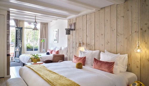 Extra Large room with Canal View