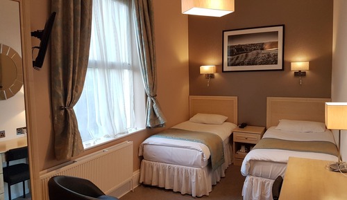 Standard Twin Room, Ensuite