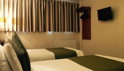 Triple Room, Ensuite (3 Adults)