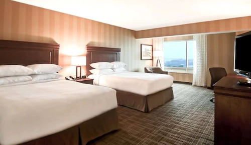 Spacious Room, 2 Queen Beds, High Floor River View
