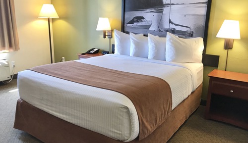 Standard Room, 1 Queen Bed, Non Smoking