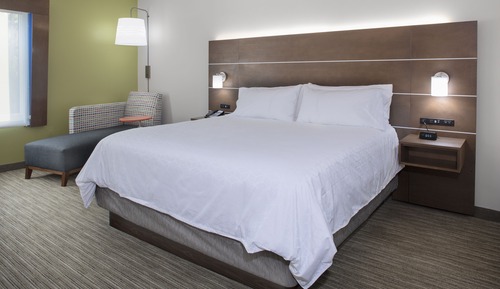 Standard Room, 1 King Bed (Extra Floor Space)