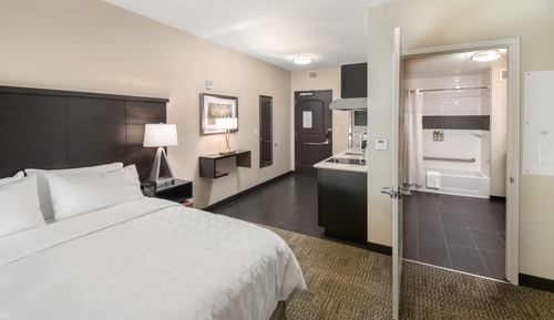 Studio Suite, 1 King Bed, Mobility Accessible, Non Smoking (Kitchen, Mobility Accessible)