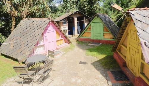 Basic Double Room, Shared Bathroom, Garden View