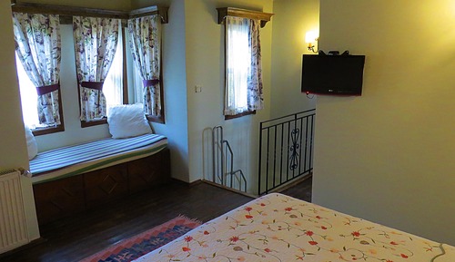 Deluxe Room, Jetted Tub