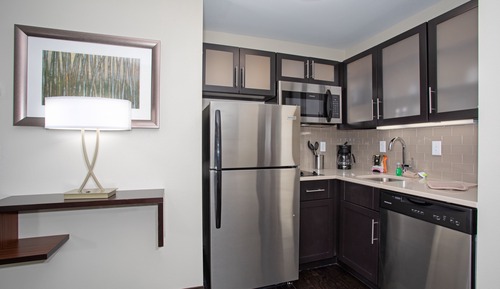 Studio Suite, Kitchen
