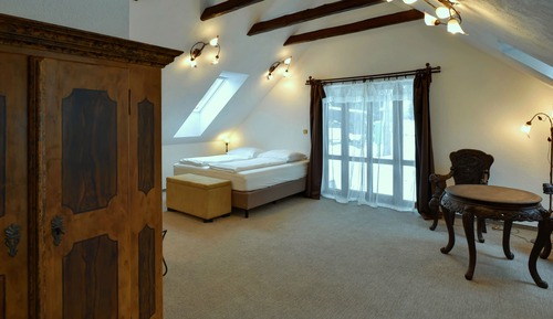 Deluxe Suite, 1 Bedroom, Jetted Tub, Garden View