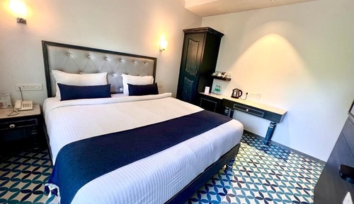 Premier Room