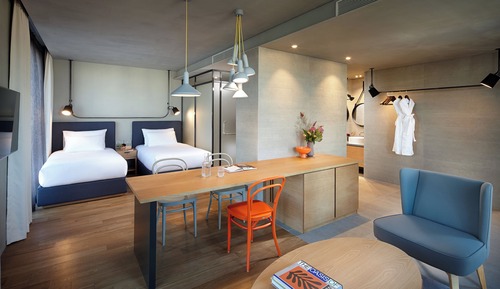 Studio Suite Twin