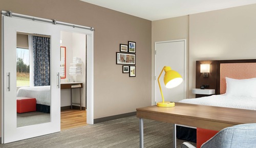 Room, 1 King Bed, Accessible (Hearing)