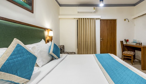 Premier Room