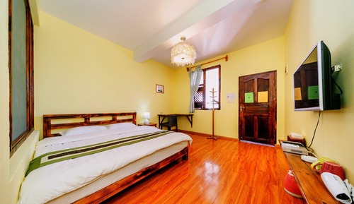 Traditional Room, 1 Queen Bed, Ensuite