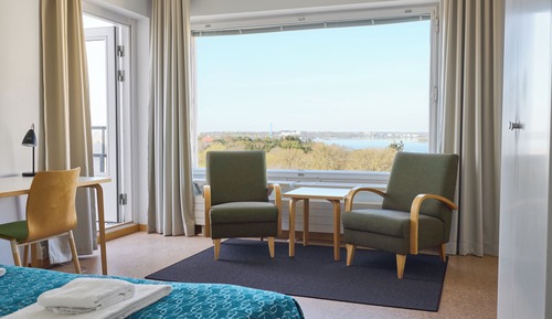 City Studio Suite, 1 Queen Bed, Balcony