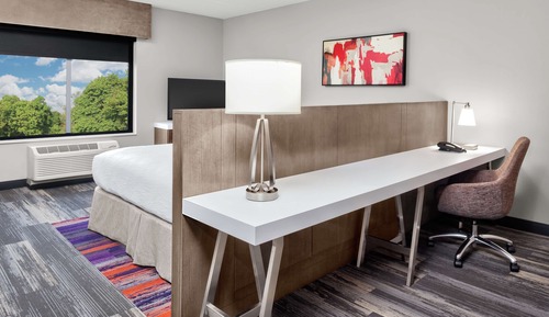 Premium Room, 1 King Bed, Accessible (Hearing)