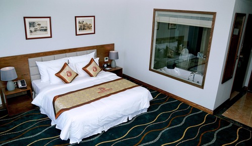 Deluxe Double or Twin Room
