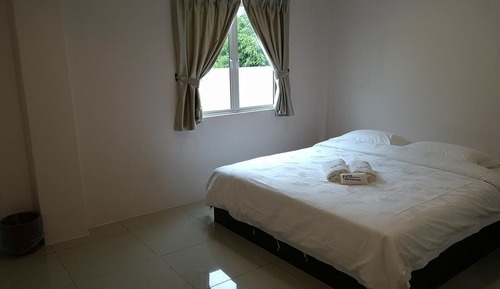 Standard Room, 1 King Bed