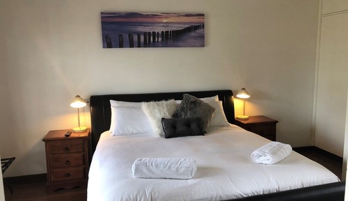 Deluxe Suite, 1 Bedroom, Ensuite, Hill View