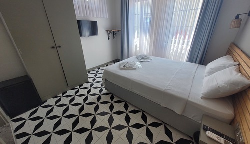 Junior Double Room, Ground Floor