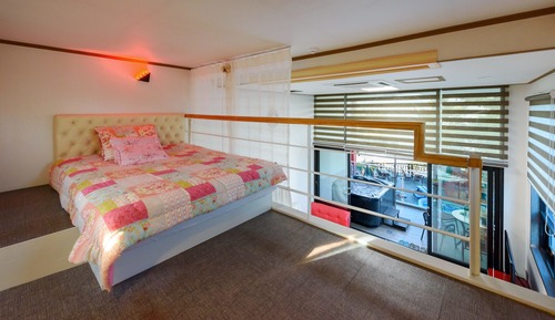 Room (Bolinas)