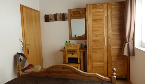 Comfort Double Room, 1 Queen Bed, Non Smoking, Mountain View (Beige)