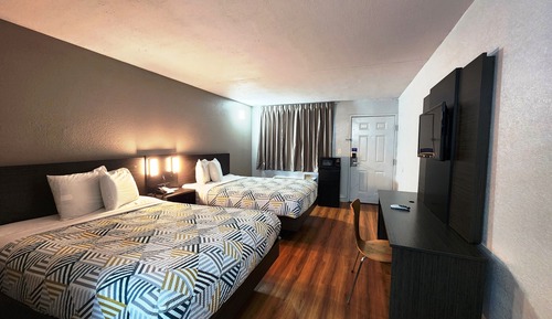 Standard Room, 2 Queen Beds, Non Smoking, Refrigerator & Microwave