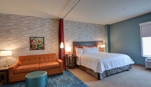 Studio, 1 King Bed, Accessible, Bathtub